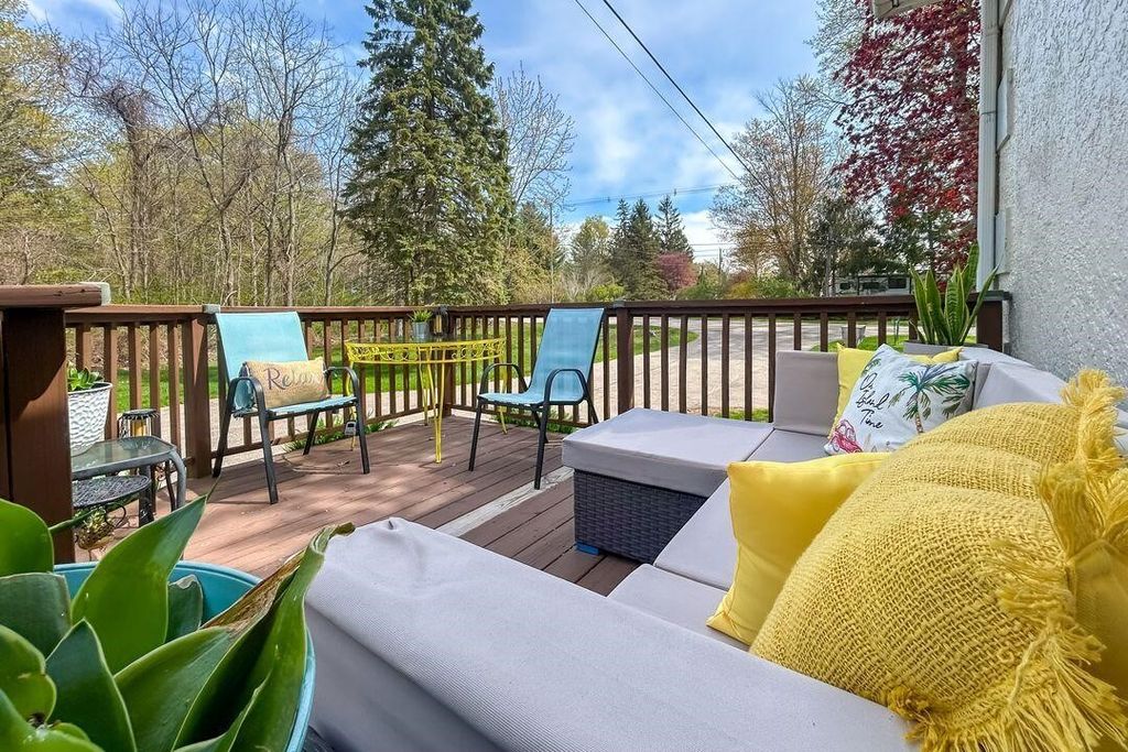 7363 North Shore Drive 5, South Haven, MI 49090