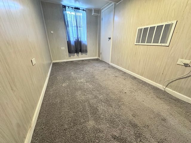 419 Fremont Street, Elgin, IL 60120