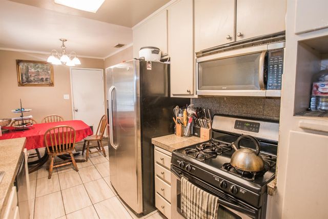 5630 Boltres St, Orangevale, CA 95662