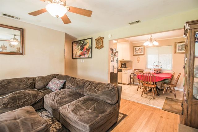 5630 Boltres St, Orangevale, CA 95662