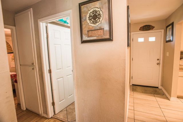 5630 Boltres St, Orangevale, CA 95662