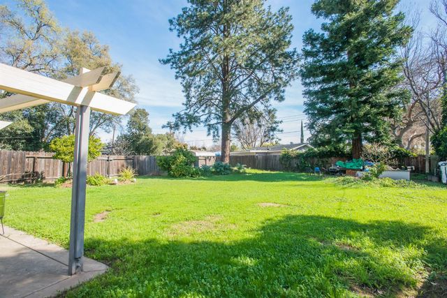 5630 Boltres St, Orangevale, CA 95662