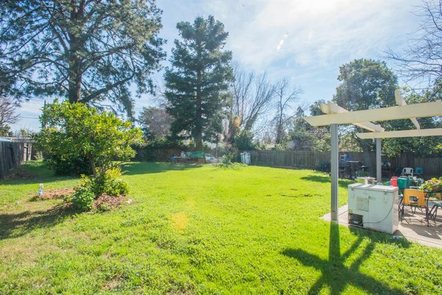 5630 Boltres St, Orangevale, CA 95662