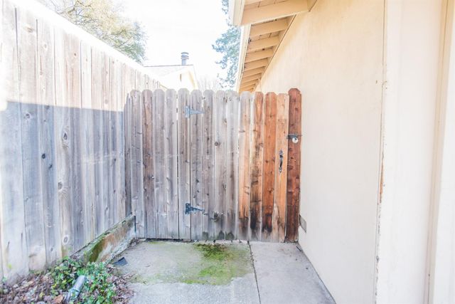 5630 Boltres St, Orangevale, CA 95662