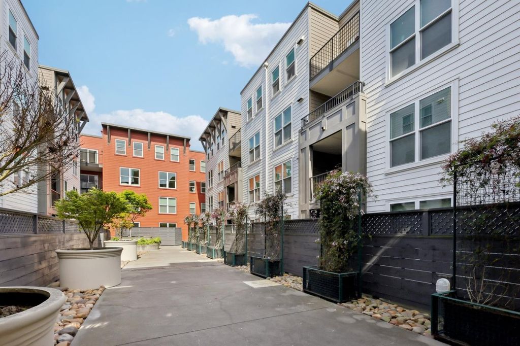 property-img