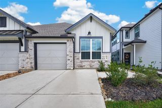 146 W Coralburst Loop, Montgomery, TX 77316