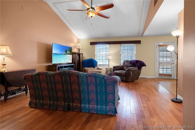 3012 Hamburg Pike, Jeffersonville, IN 47130