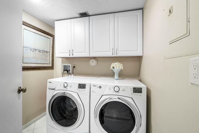 5154 Oakhill Lane 1014, Delray Beach, FL 33484