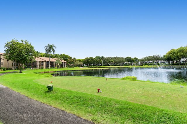 5154 Oakhill Lane 1014, Delray Beach, FL 33484