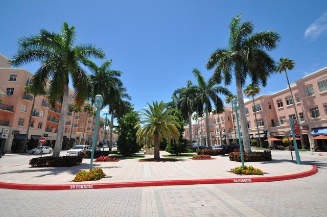 5154 Oakhill Lane 1014, Delray Beach, FL 33484