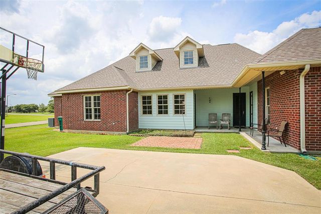 231 Merlot Drive, Lake Charles, LA 70611