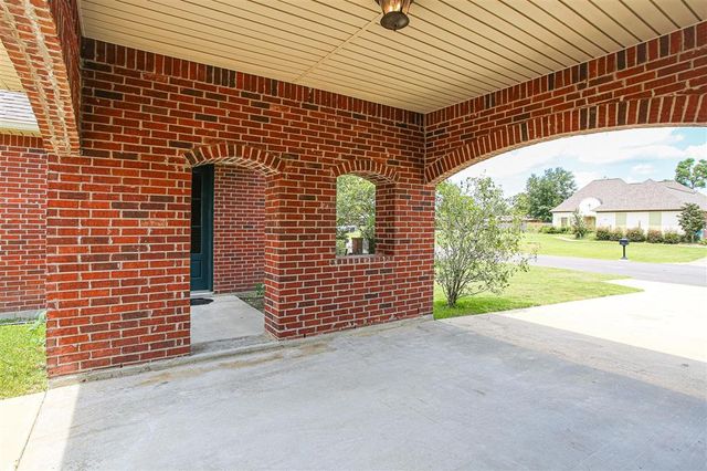 231 Merlot Drive, Lake Charles, LA 70611