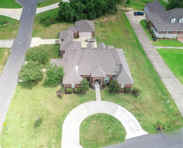 231 Merlot Drive, Lake Charles, LA 70611