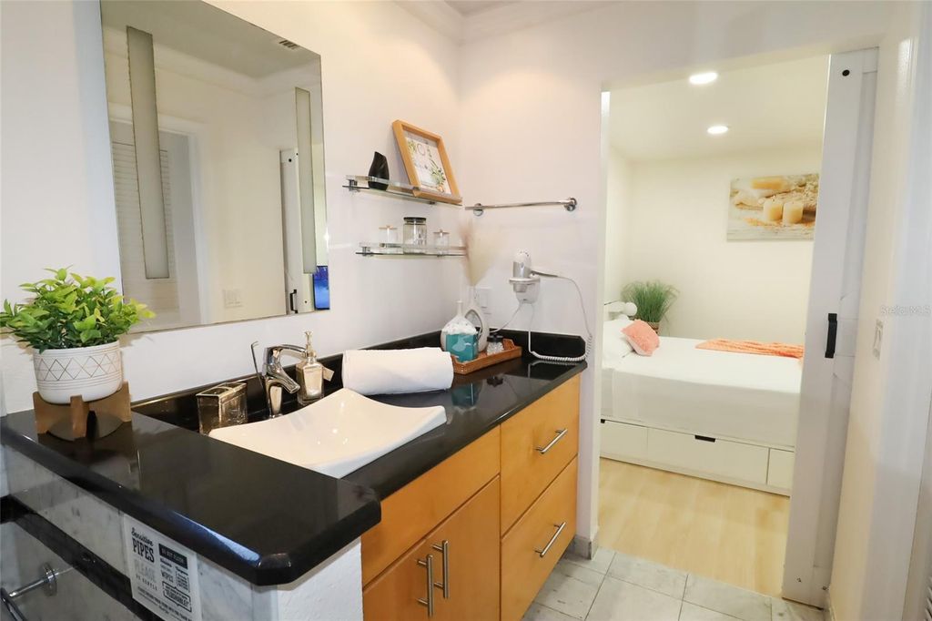 Image 18 of property listing at 15401 DEERGLEN DRIVE, Tampa, FL 33624