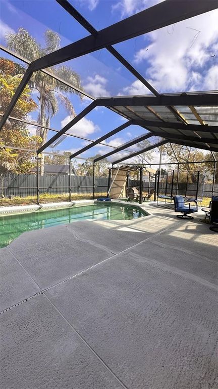 Image 25 of property listing at 15401 DEERGLEN DRIVE, Tampa, FL 33624