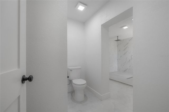6042 HAZELWOOD DRIVE, Zephyrhills, FL 33542