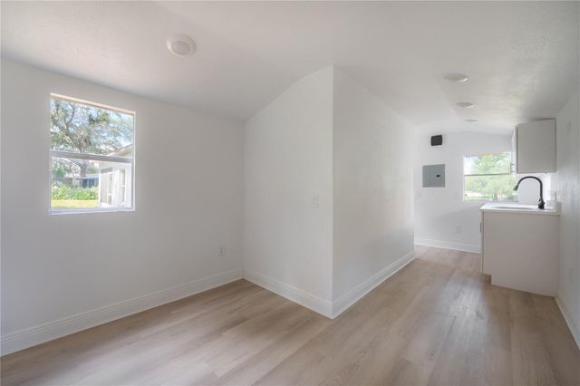 6042 HAZELWOOD DRIVE, Zephyrhills, FL 33542