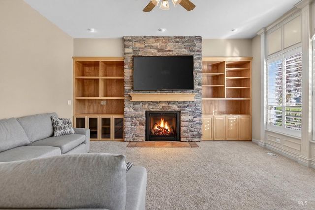 2606 N Waggle Place, Meridian, ID 83646