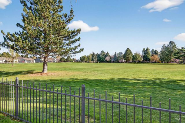2606 N Waggle Place, Meridian, ID 83646