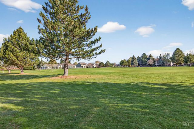 2606 N Waggle Place, Meridian, ID 83646
