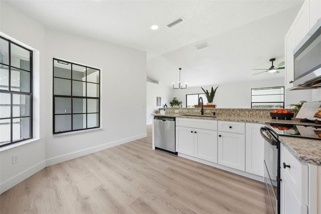 350 LAKE CRESCENT DRIVE, Debary, FL 32713