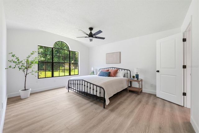 350 LAKE CRESCENT DRIVE, Debary, FL 32713