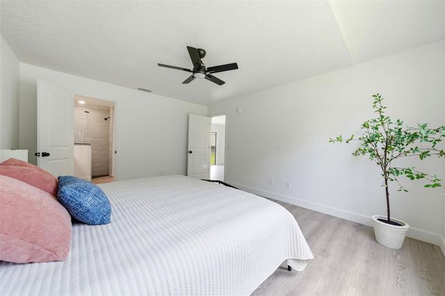 350 LAKE CRESCENT DRIVE, Debary, FL 32713
