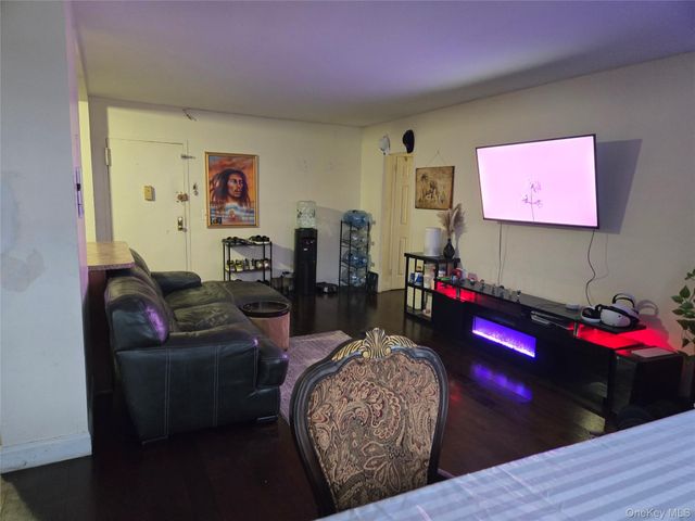 825 Morrison Avenue 4B, Bronx, NY 10473