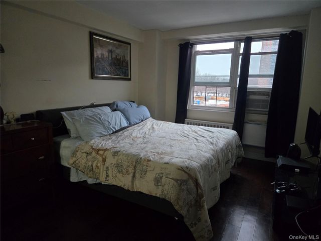 825 Morrison Avenue 4B, Bronx, NY 10473