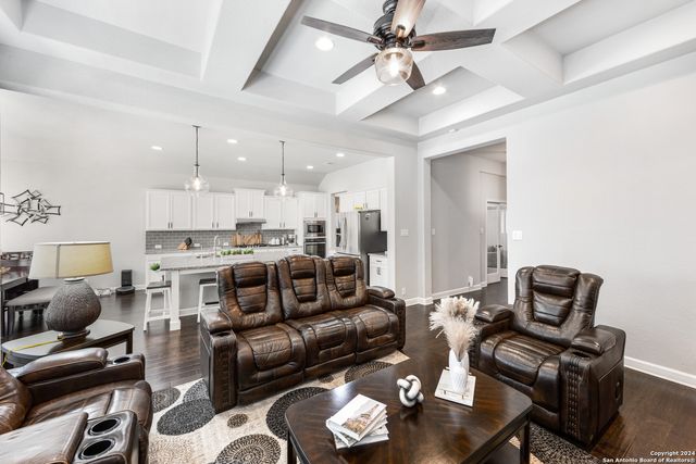 13840 TAVERNS TURN, San Antonio, TX 78253