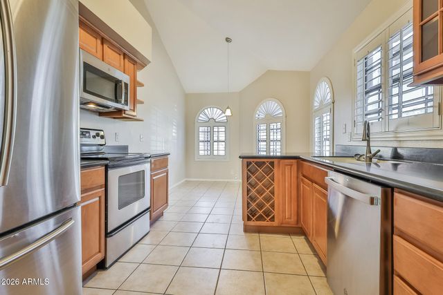 1047 E SUNBURST Lane, Tempe, AZ 85284