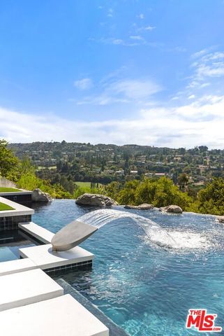 4101 Clarinda Drive, Tarzana (los Angeles), CA 91356