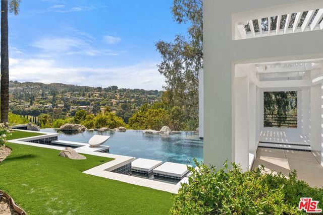 4101 Clarinda Drive, Tarzana (los Angeles), CA 91356