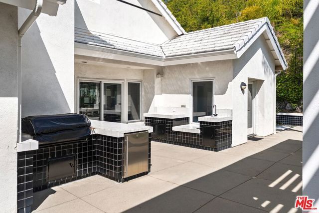 4101 Clarinda Drive, Tarzana (los Angeles), CA 91356