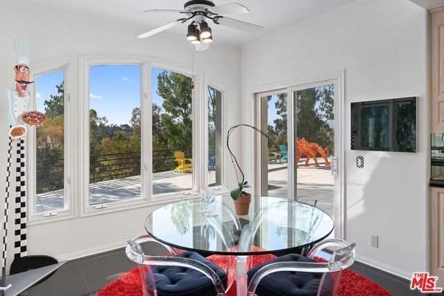 4101 Clarinda Drive, Tarzana (los Angeles), CA 91356