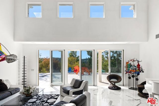 4101 Clarinda Drive, Tarzana (los Angeles), CA 91356