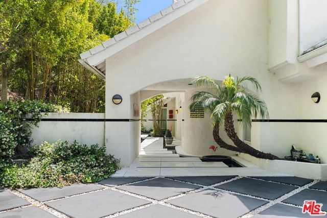 4101 Clarinda Drive, Tarzana (los Angeles), CA 91356