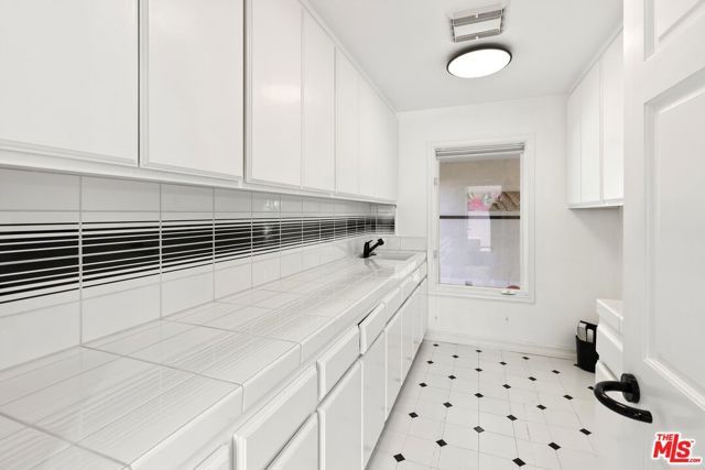 4101 Clarinda Drive, Tarzana (los Angeles), CA 91356