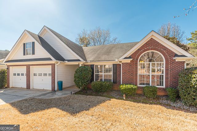 5755 Lakeview Circle, Lithonia, GA 30058