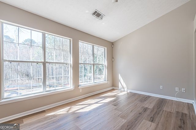 5755 Lakeview Circle, Lithonia, GA 30058