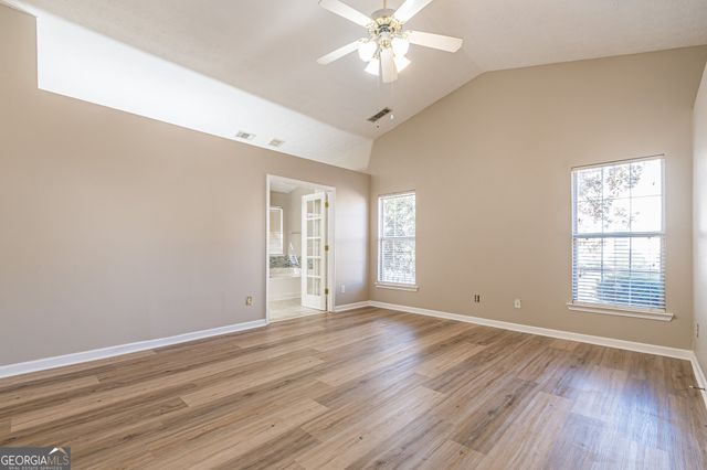 5755 Lakeview Circle, Lithonia, GA 30058