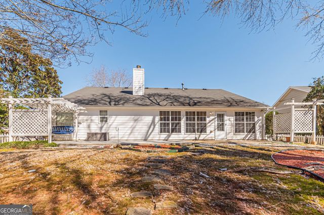 5755 Lakeview Circle, Lithonia, GA 30058