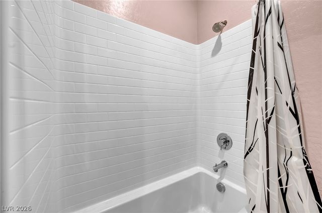 6390 Painted Creek Street, Las Vegas, NV 89149