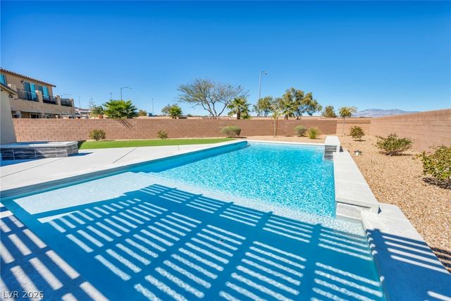 6390 Painted Creek Street, Las Vegas, NV 89149