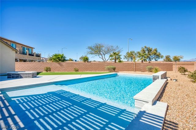 6390 Painted Creek Street, Las Vegas, NV 89149