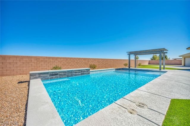 6390 Painted Creek Street, Las Vegas, NV 89149