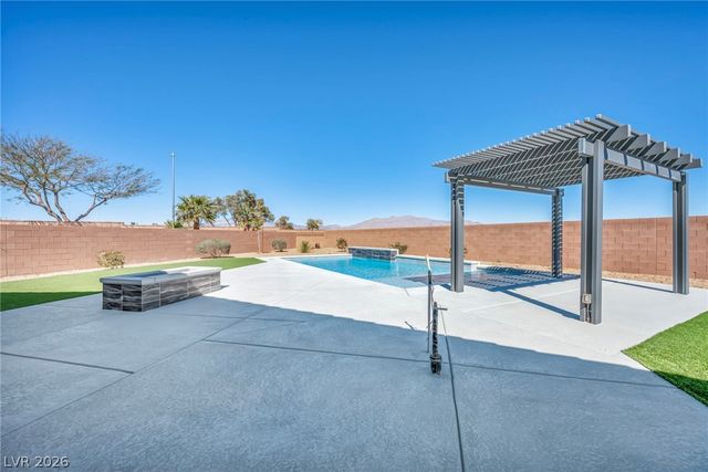 6390 Painted Creek Street, Las Vegas, NV 89149