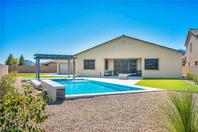 6390 Painted Creek Street, Las Vegas, NV 89149