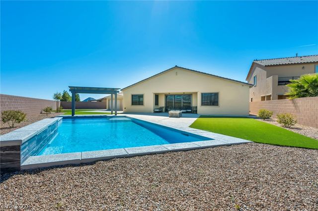 6390 Painted Creek Street, Las Vegas, NV 89149