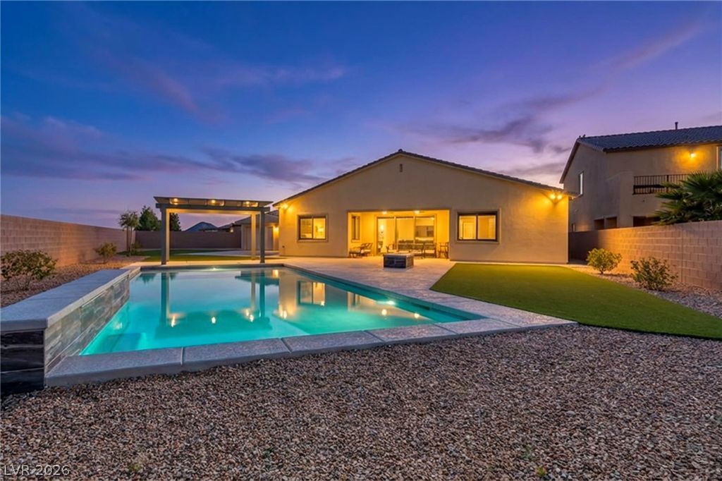 6390 Painted Creek Street, Las Vegas, NV 89149